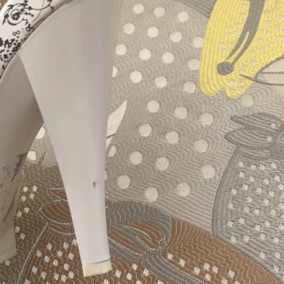 BCBGirls-Clear/White-Heels-Size 6.5 - Picture 13 of 14